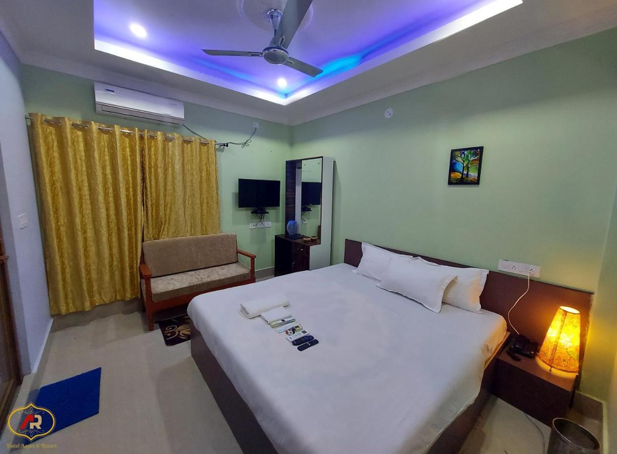 Hotel Aayes And Resort Shānti Niketan Exterior foto